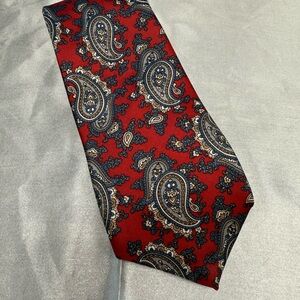 Hardy Amies Vintage Men’s Red Paisley Neck Tie